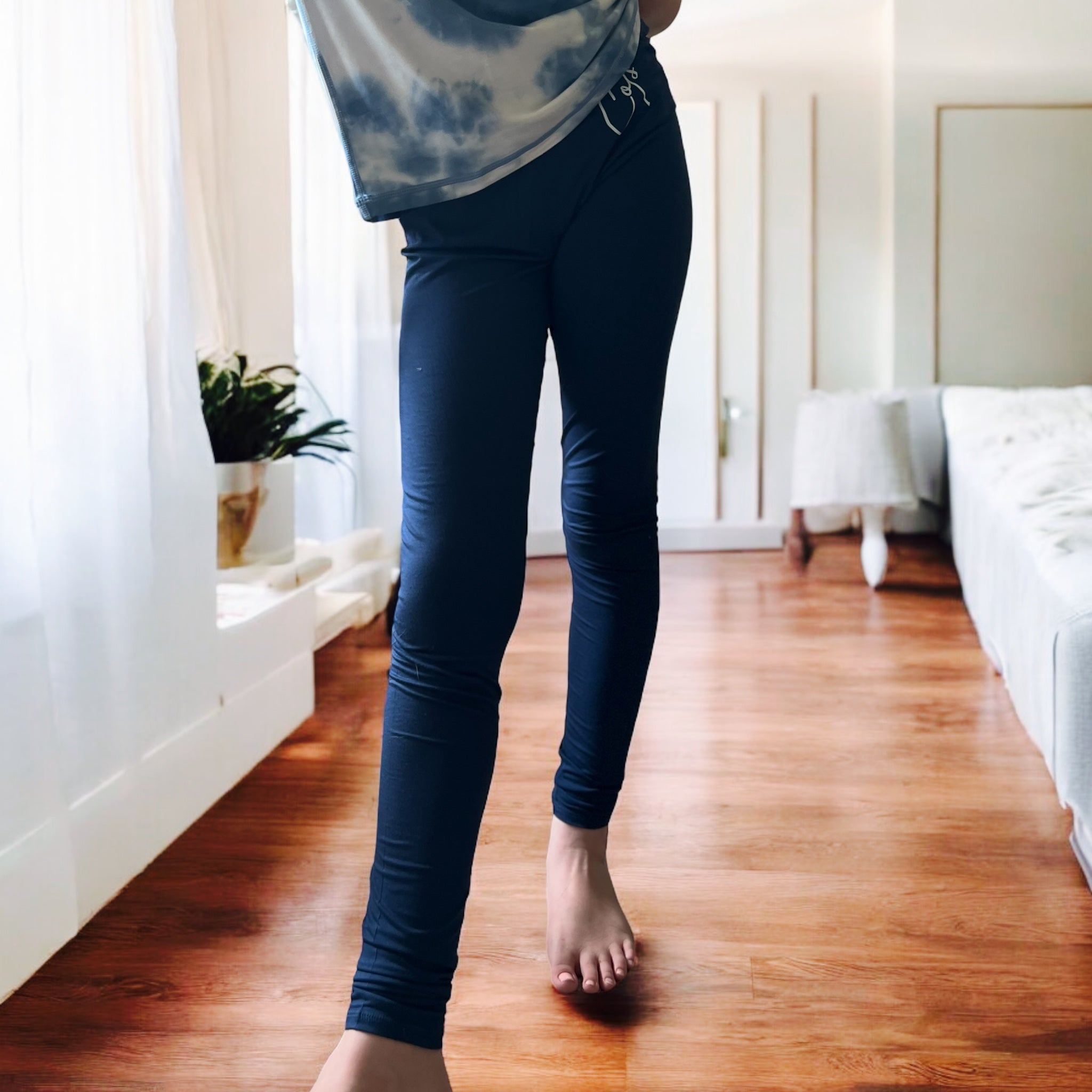 Product Photo of Navy Sensory Leggings from Comfort on the Spectrum.