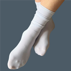Product photo of white Seamless Socks, Soothe Step Sensory Socks for Adults from Comfort on the Spectrum